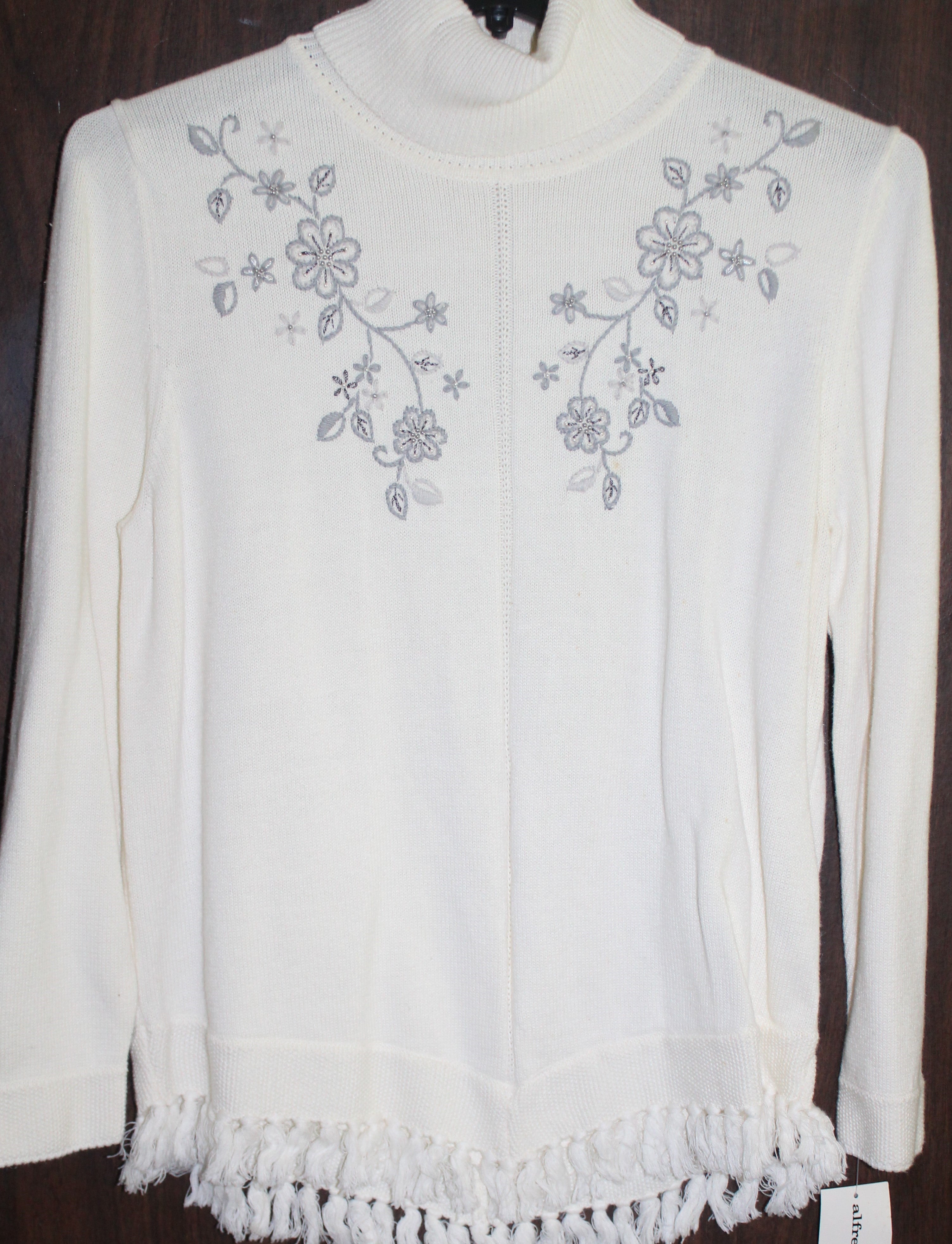 Women Turtle Neck Sweater "ALFRED DUNNER" Size Medium Ivory NEW