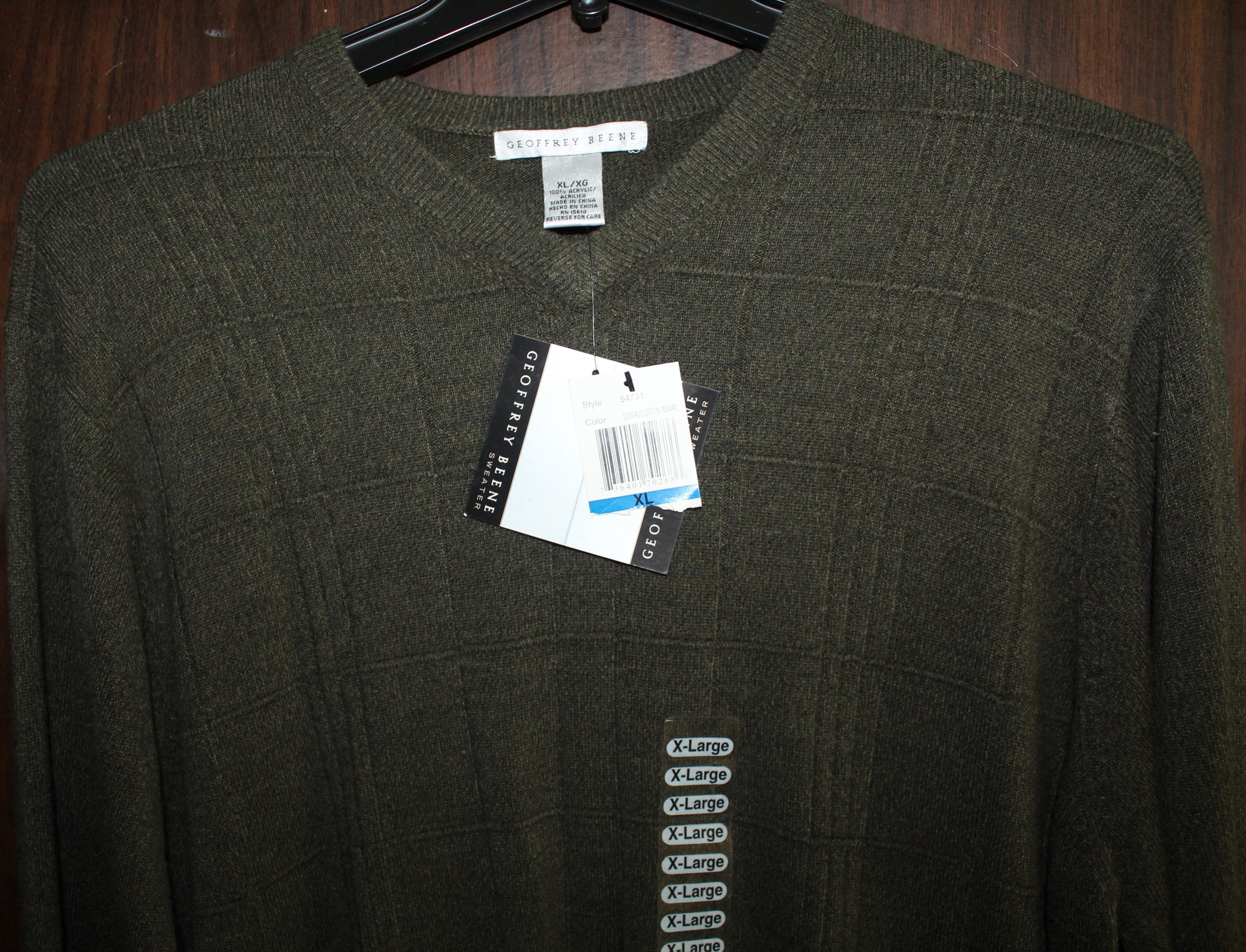 Men Long Sleeve Sweater"GEOFFREY BEENE" Size X-LARGE Green NWT