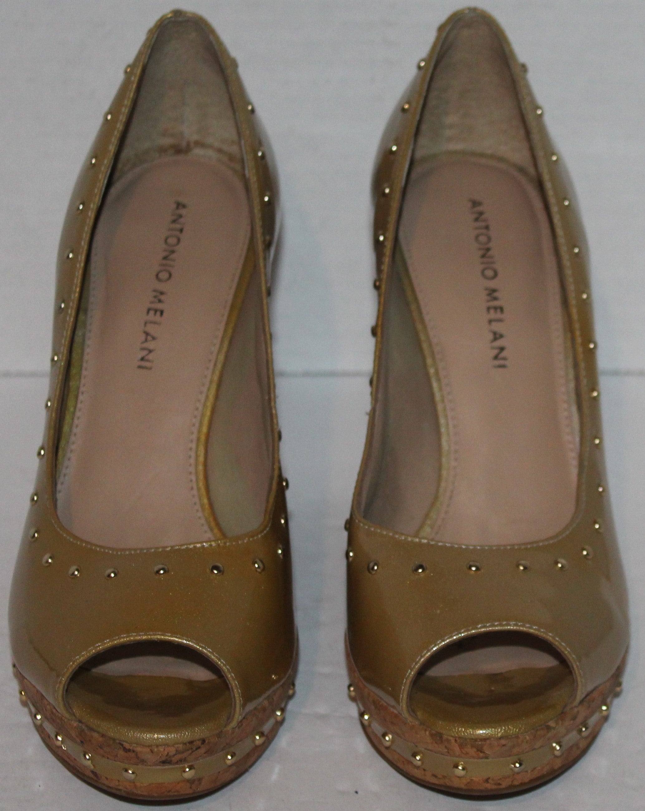 Women Shoes "ANTONIO MELANI"Wedges Size 7M Gold Pep Toe NEW