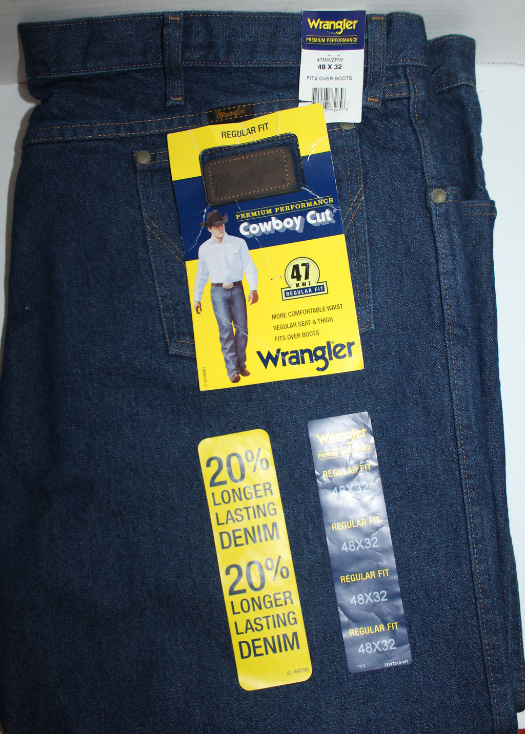 Men's Jeans "WRANGLER" Size 48X32 Regular Fit Cowboy Cut NWT