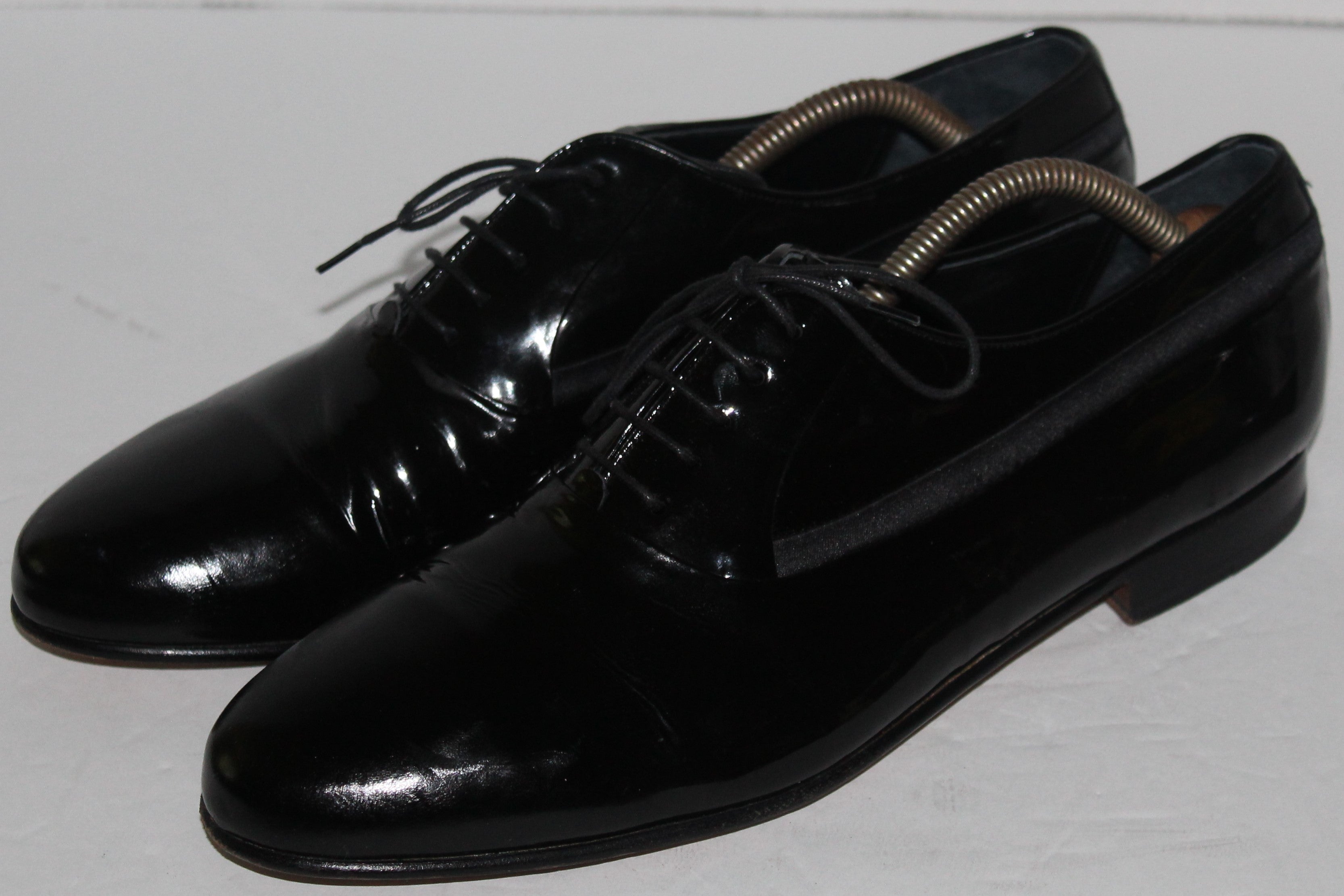 Men's Dress Oxfords "MEZLAN" Size 10M Black Patent Leather