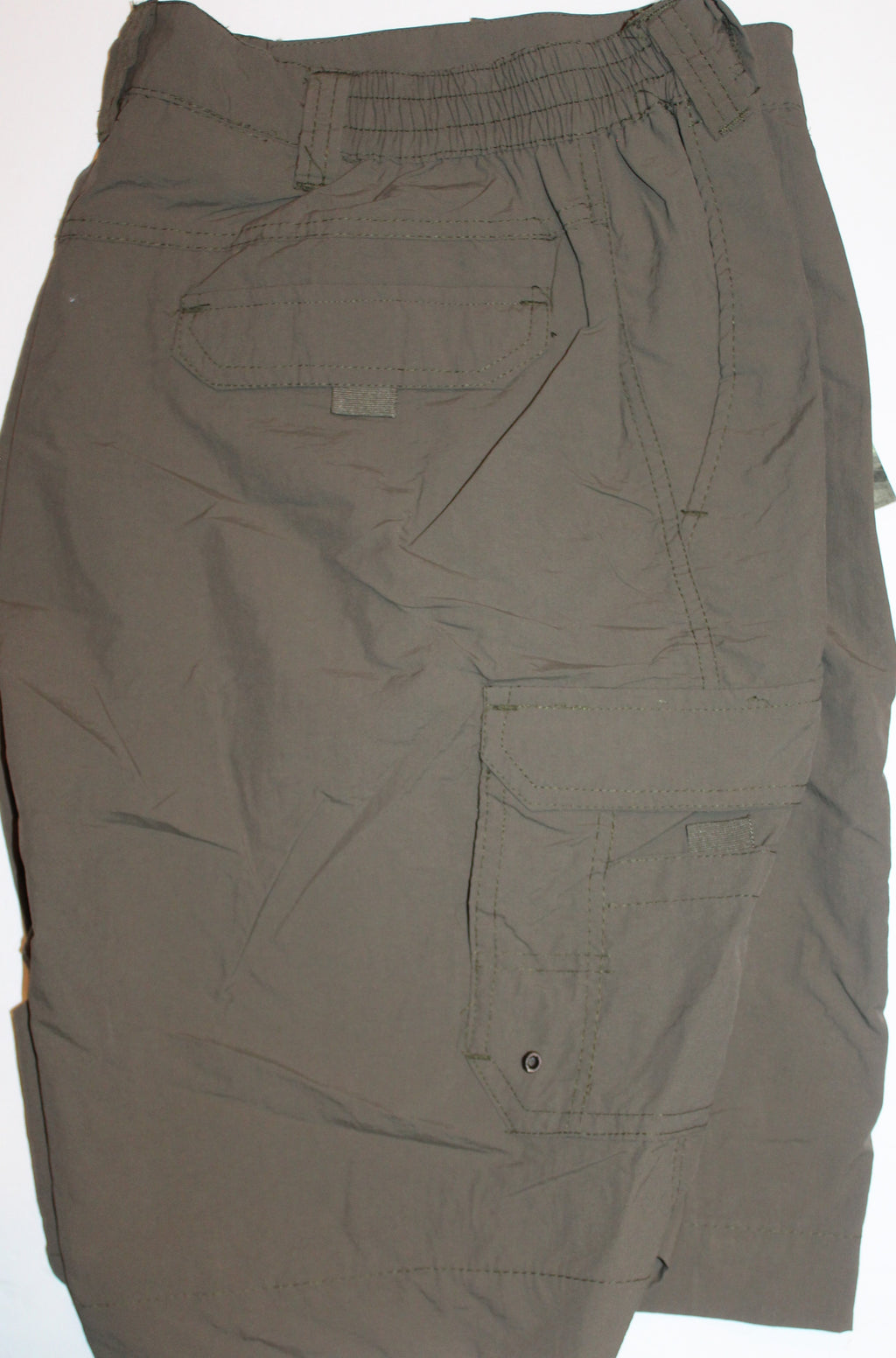 Men Shorts "CLEARWATER OUTFITTERS" Size LARGE Greene Poly NWT