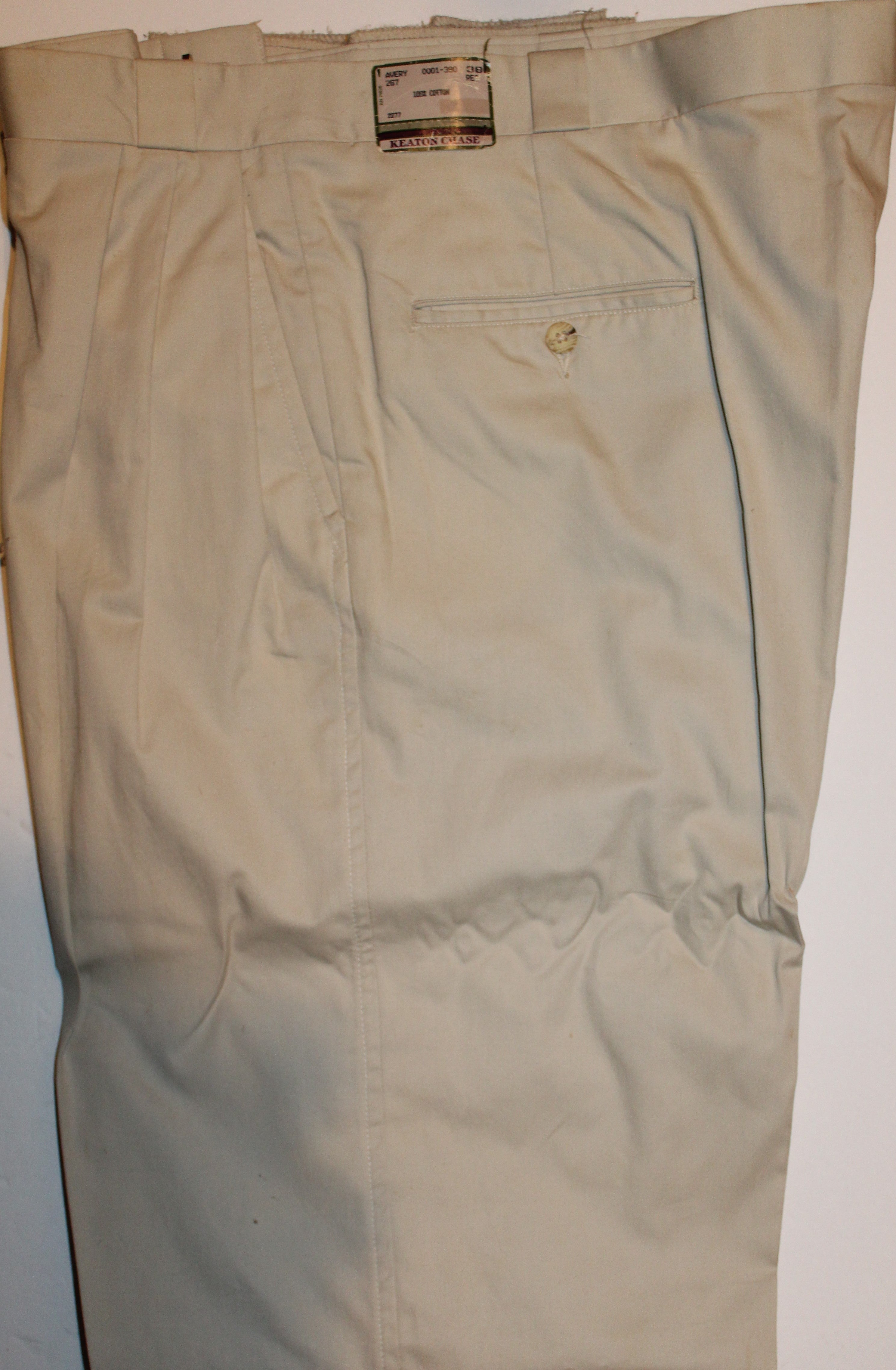Men Slacks "KEATON CHASE" Size 38R UNF, 100% Cotton Biege NWT