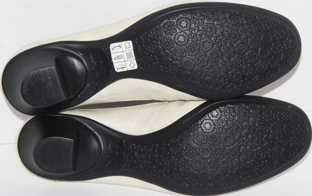 Women Shoes "SAS" Loafers Size 8.5M Biege Leather New