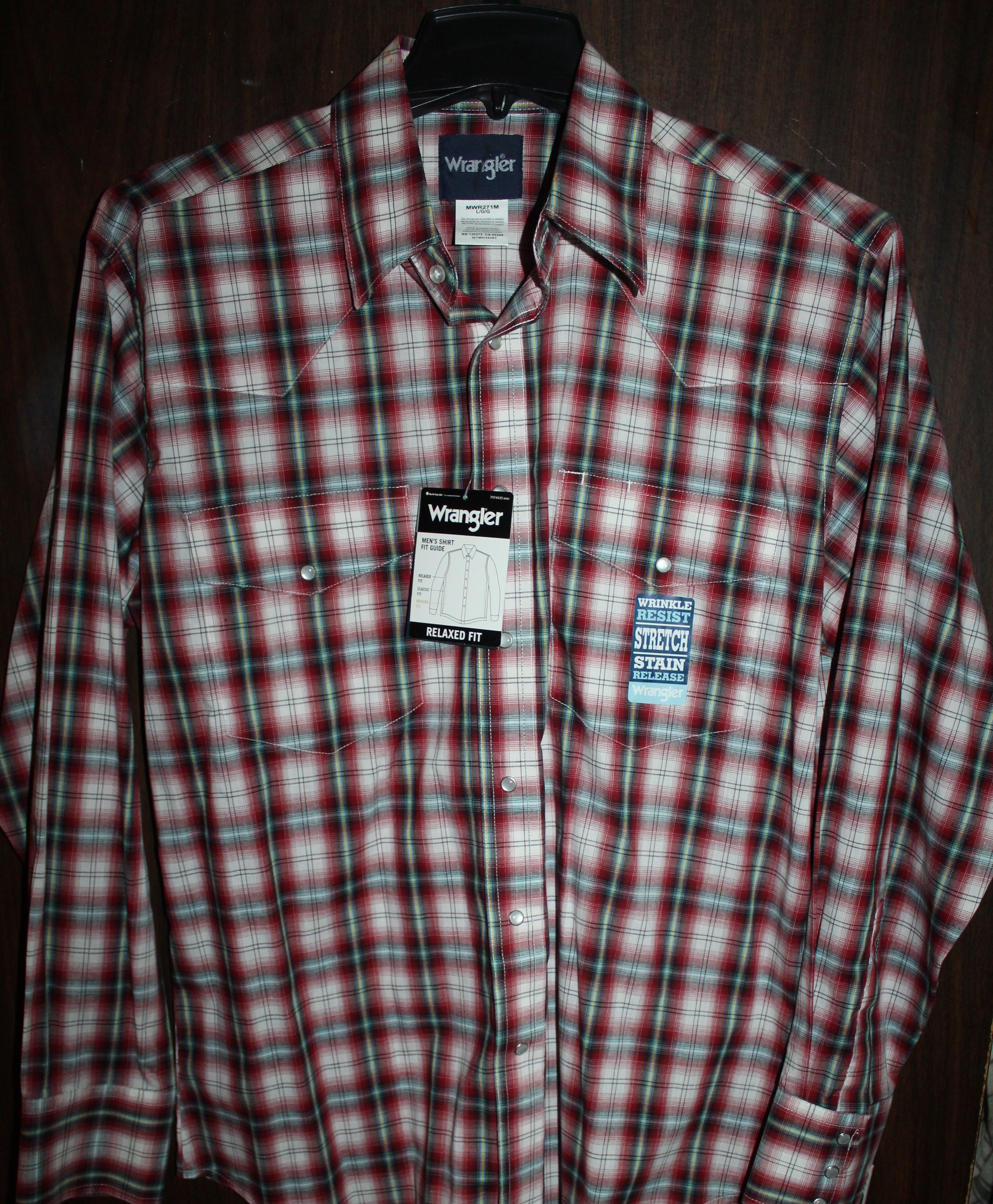 Men Cowboy Shirt "WRANGLER" Size LARGE Long Sleeve NWT
