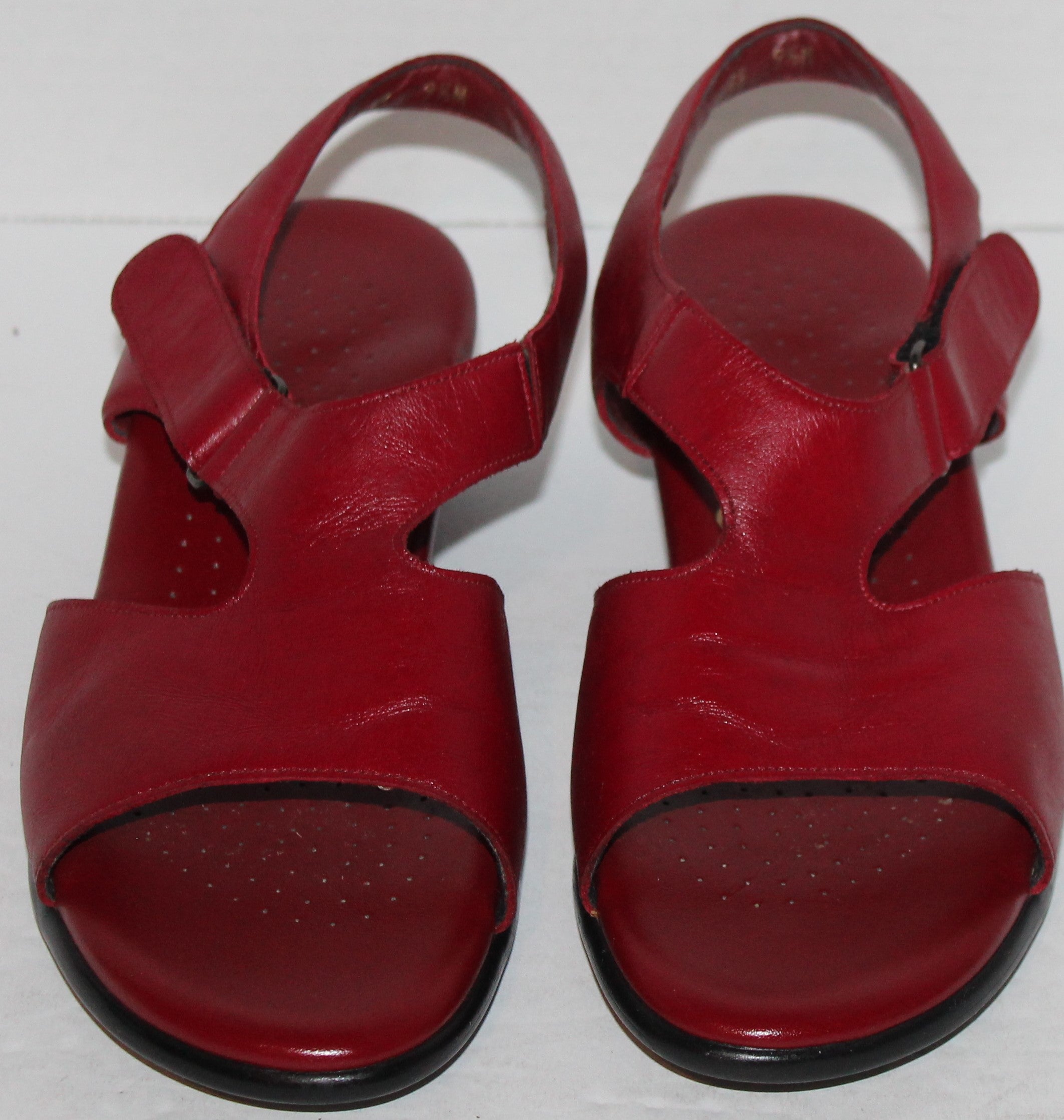 Women Sandals "SAS" Size 9.5M Red Leather Upper