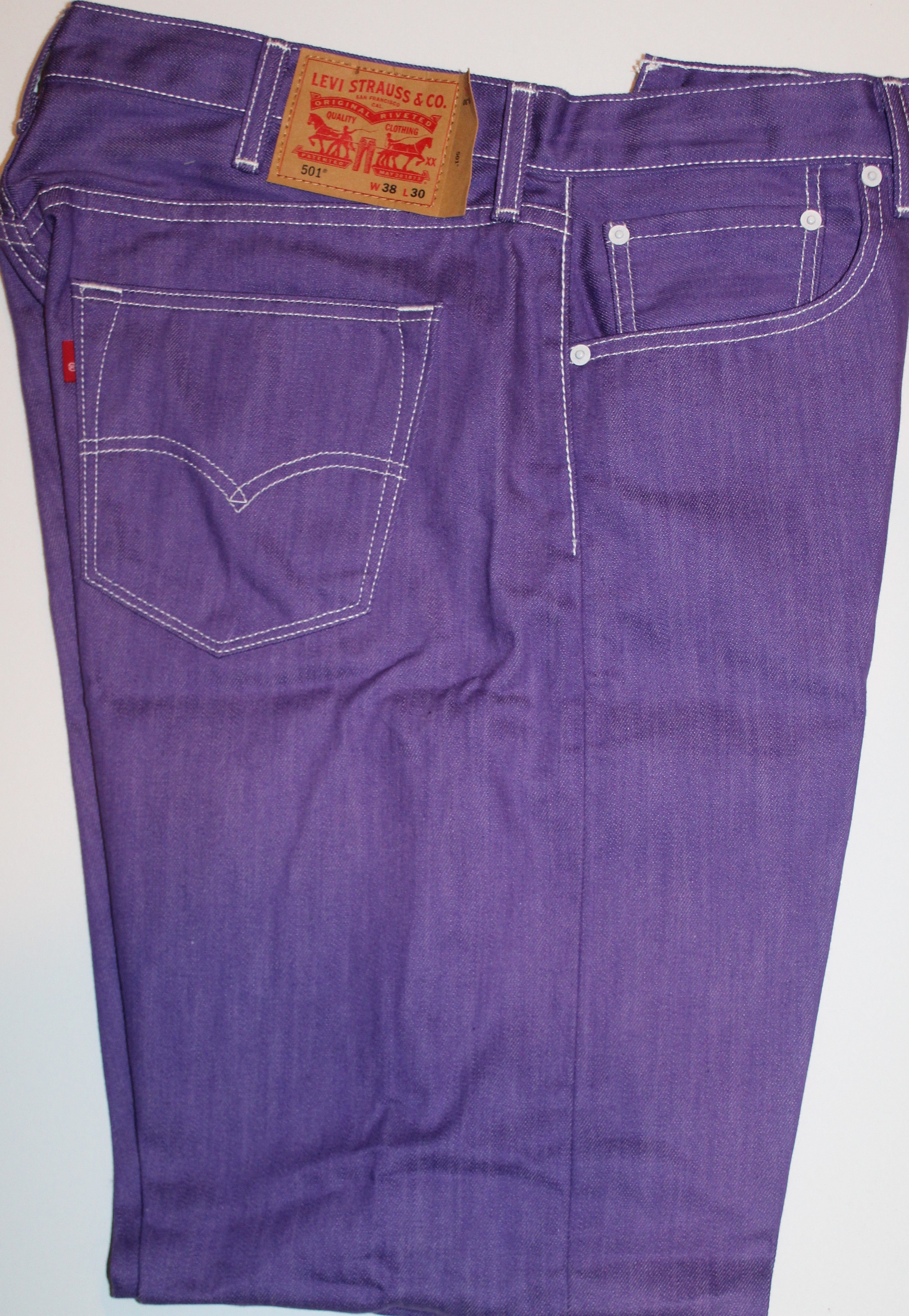 Men Jeans "LEVI STRAUSS" 501 Size 38X30 Purple NEW