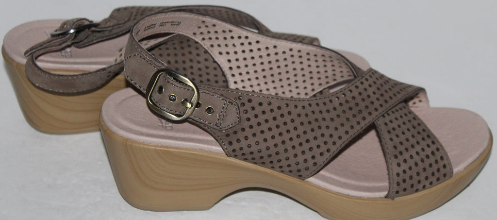Women Sandals "DANSKO" Clogs Size US 9.5 EU 40 Brown Leather