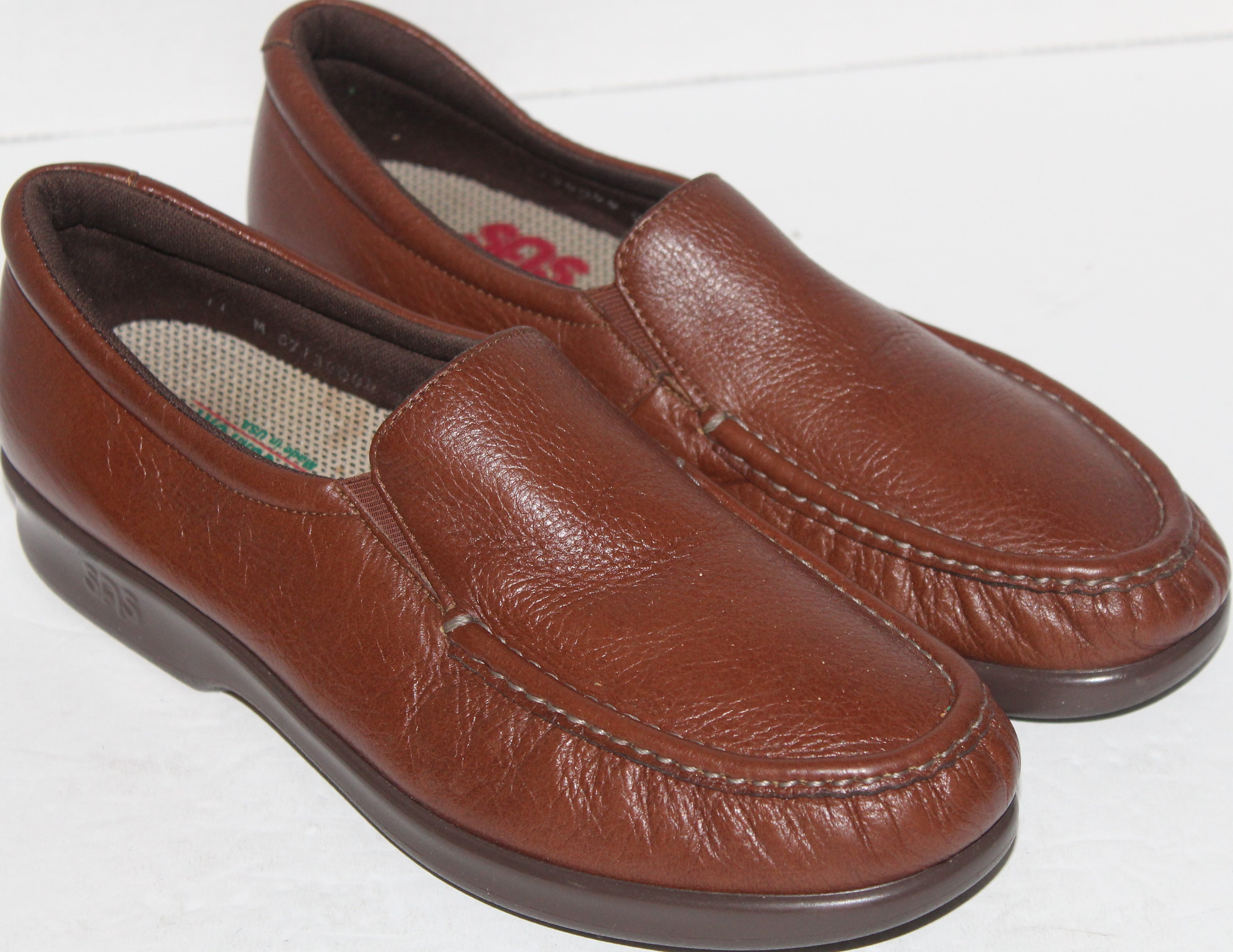 Women Shoes "SAS" Loafers Size 11M Brown Leather NEW