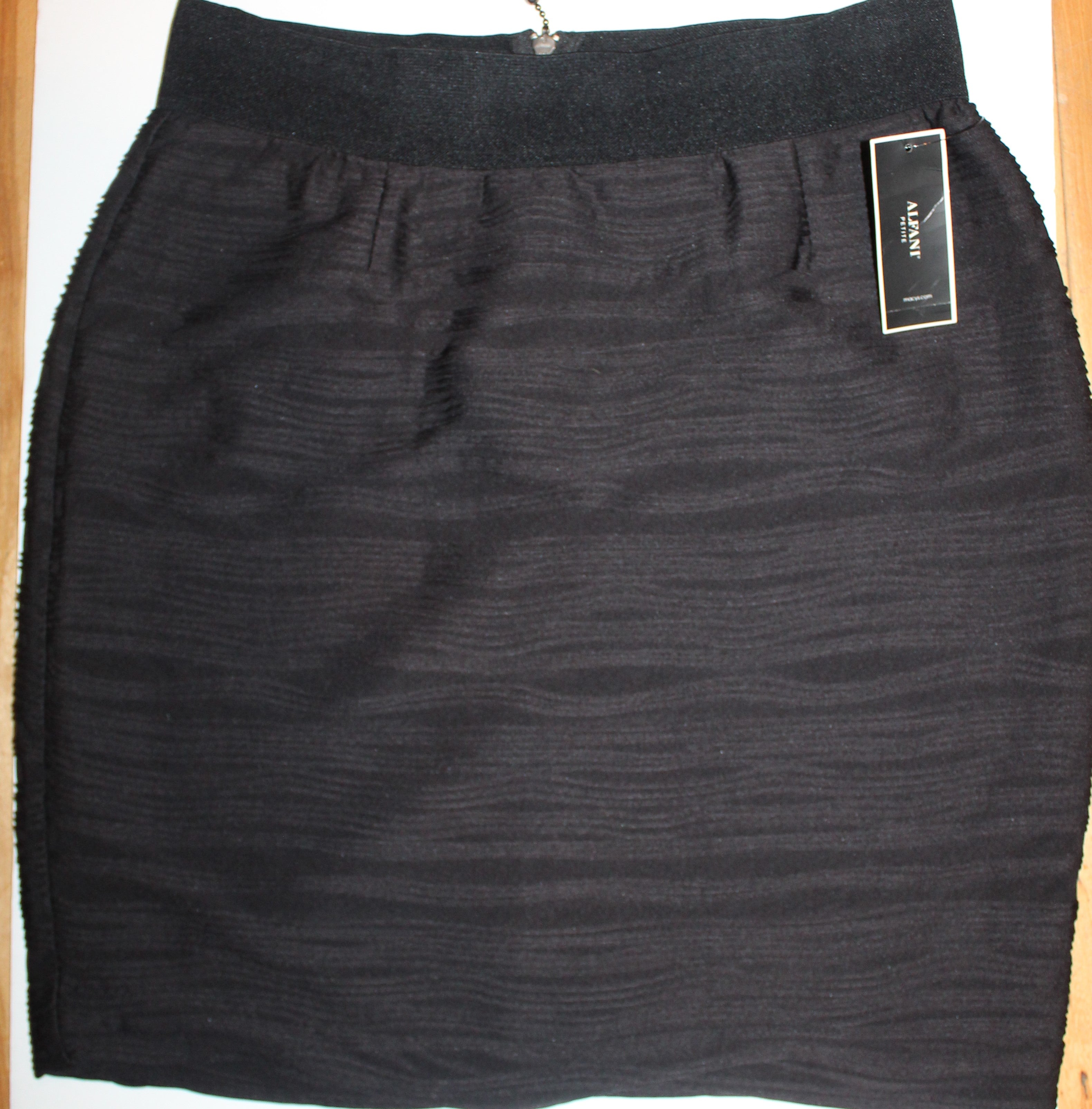 Women Skirt "ALFANI" Size 10P Black NWT