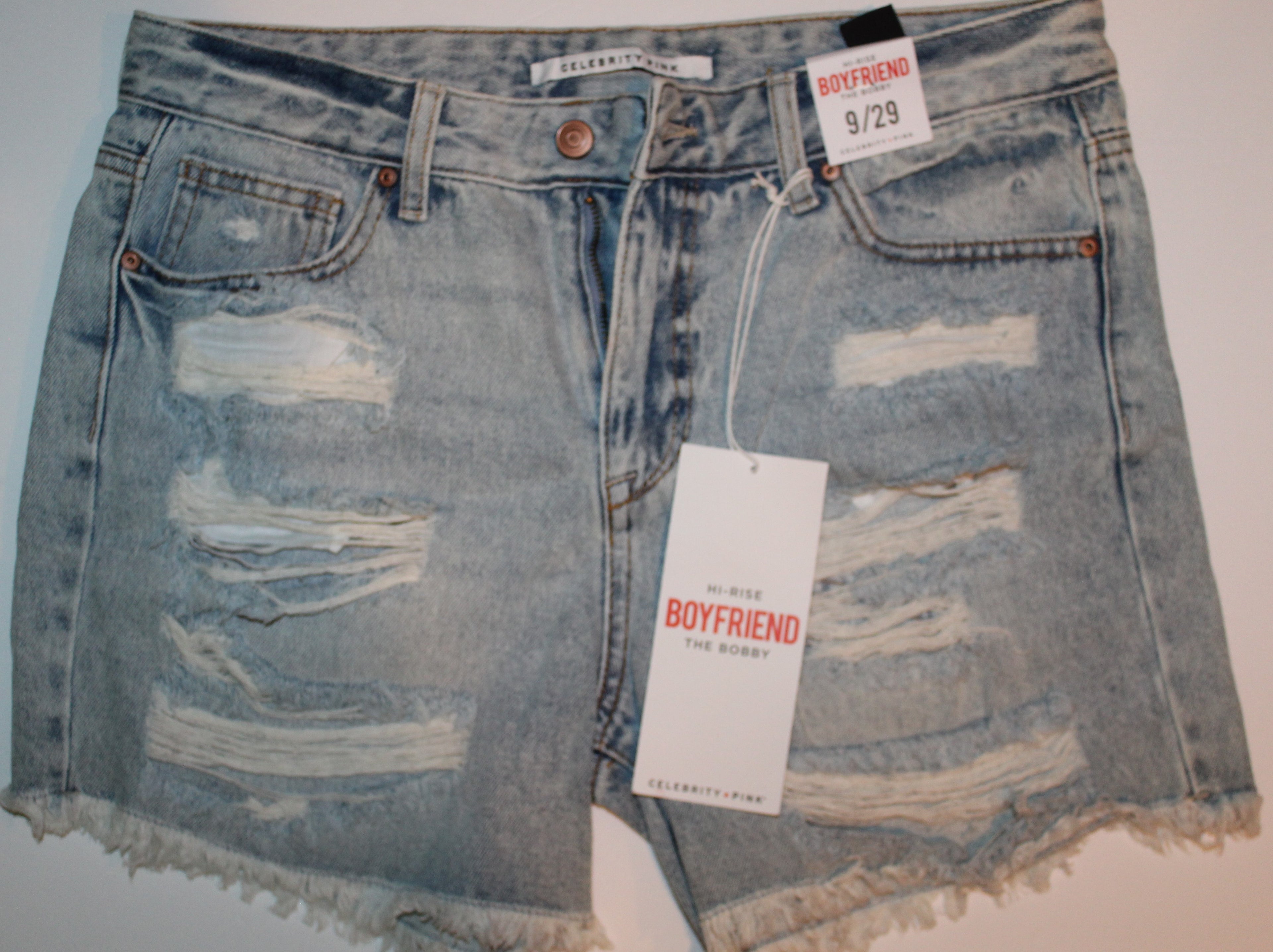 Women Shorts "CELEBRITY PINK" Size 9 Denim NWT