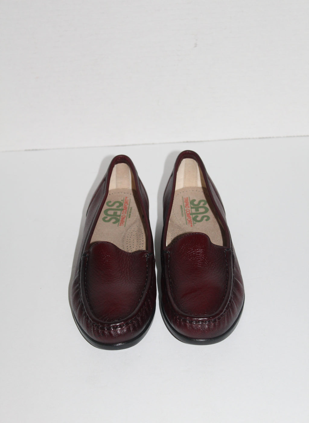 Women Shoes "SAS" Loafers Size 8M Burgundy NEW