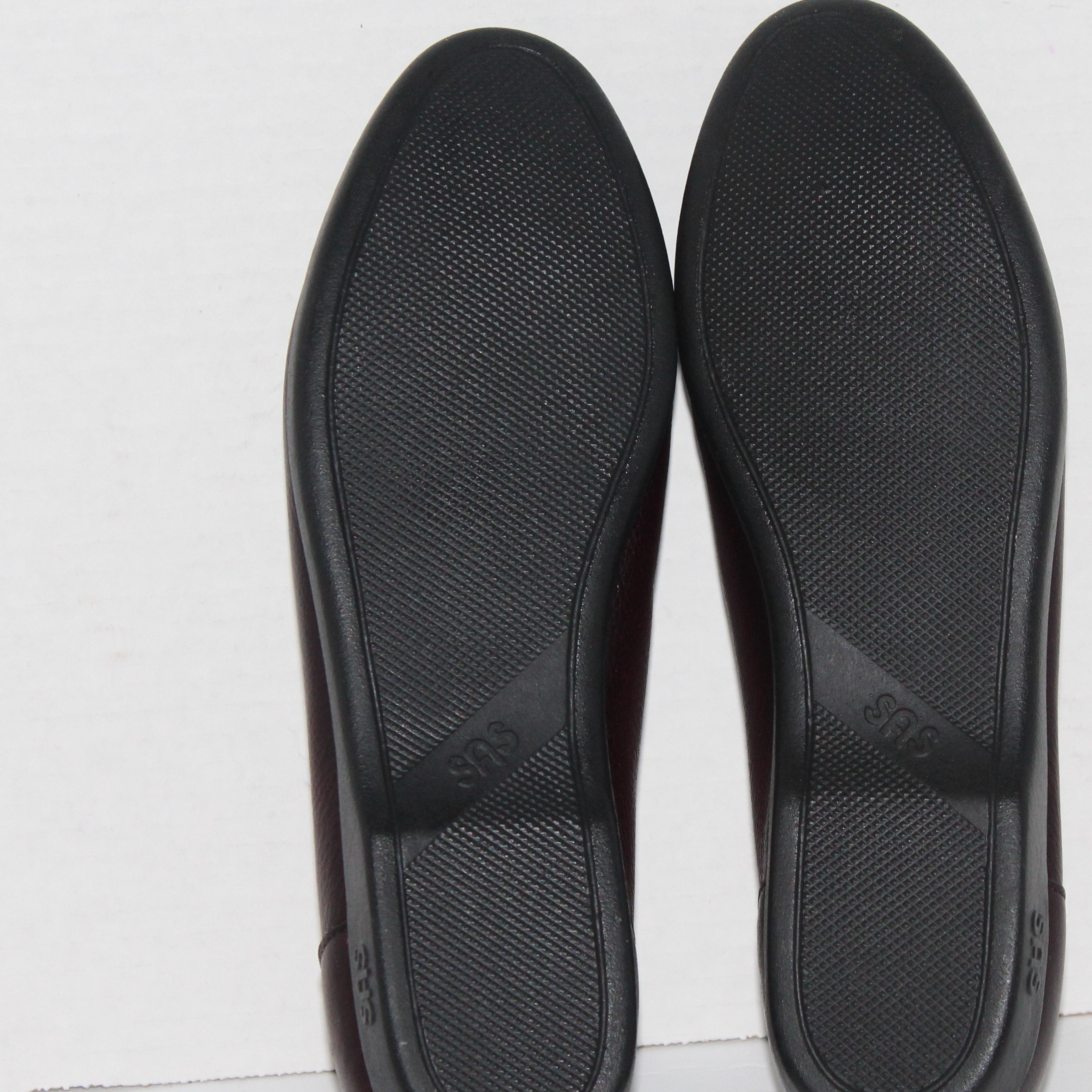 Women Shoes "SAS" Loafers Size 8M Burgundy NEW