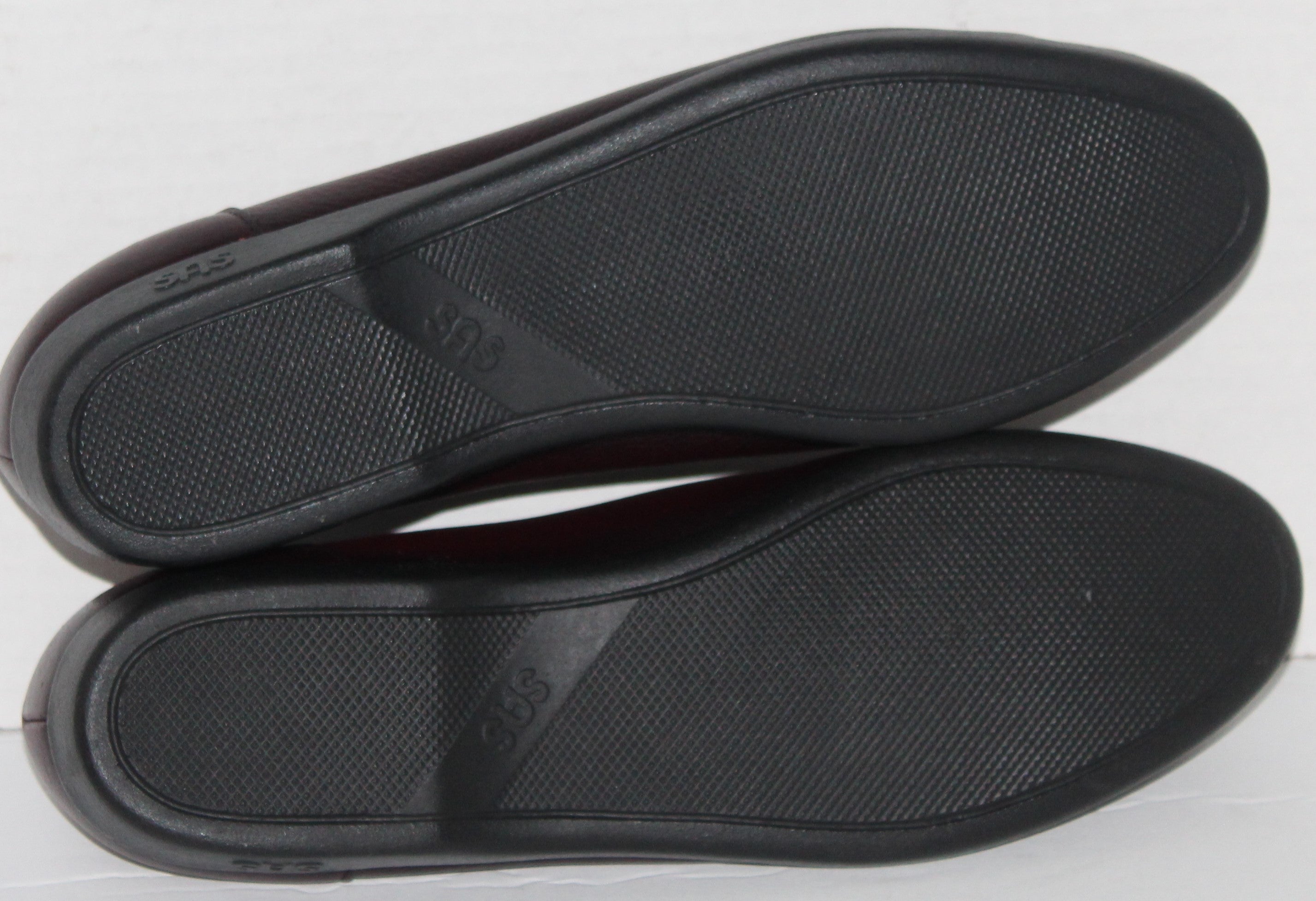Women Shoes "SAS" Loafers Size 8M Burgundy NEW