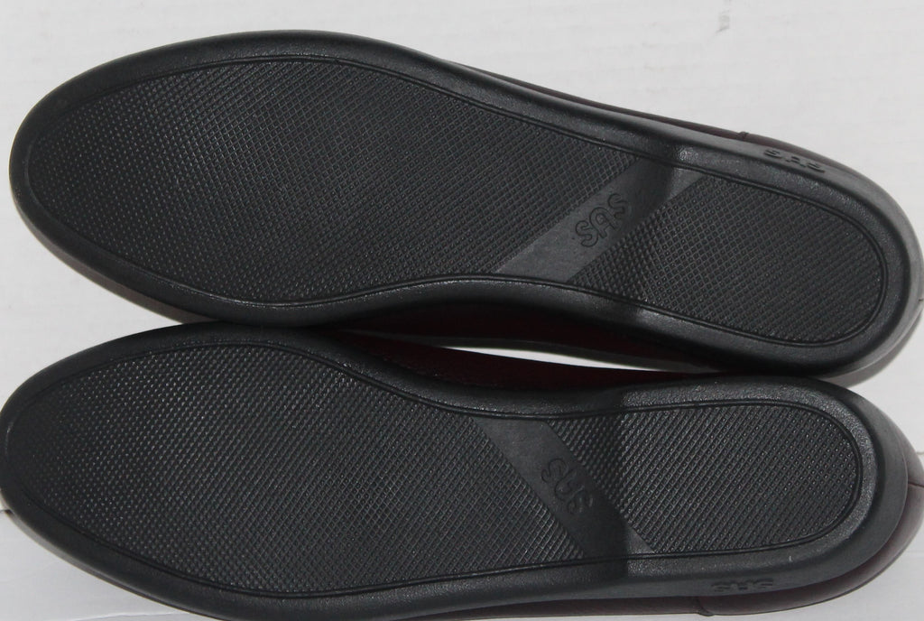 Women Shoes "SAS" Loafers Size 8M Burgundy NEW