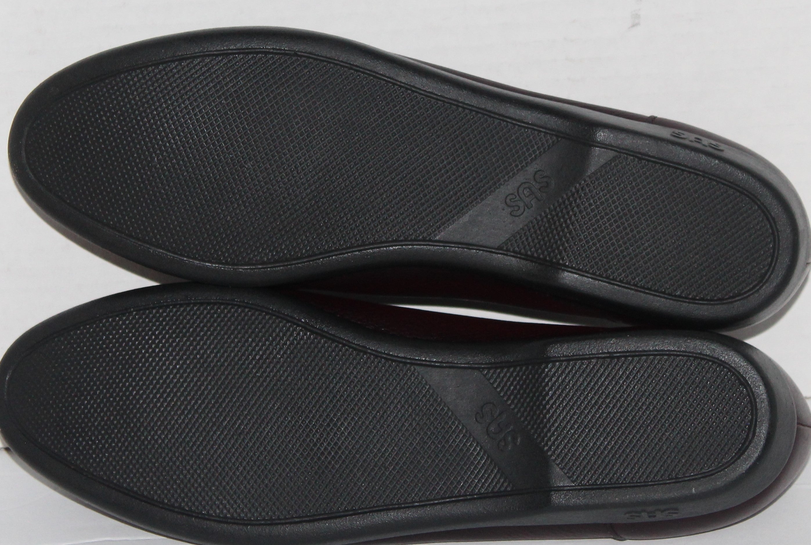 Women Shoes "SAS" Loafers Size 8M Burgundy NEW