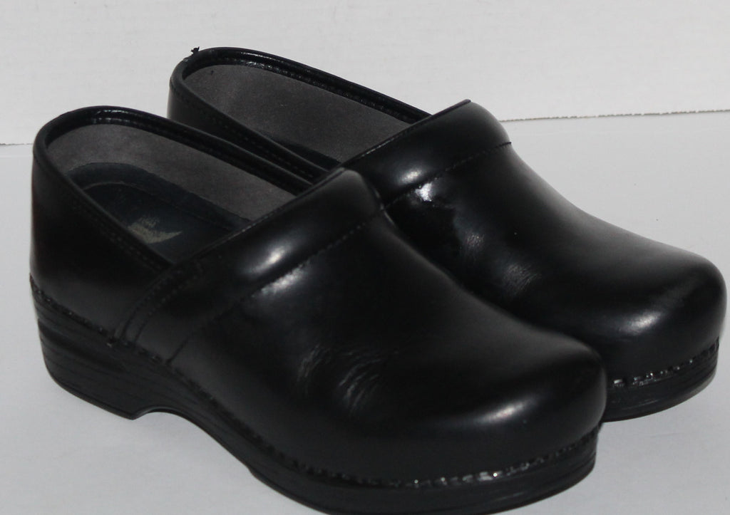 Women Shoes "DANSKO"Leather Clogs Size US 7.5 EU 38 Black