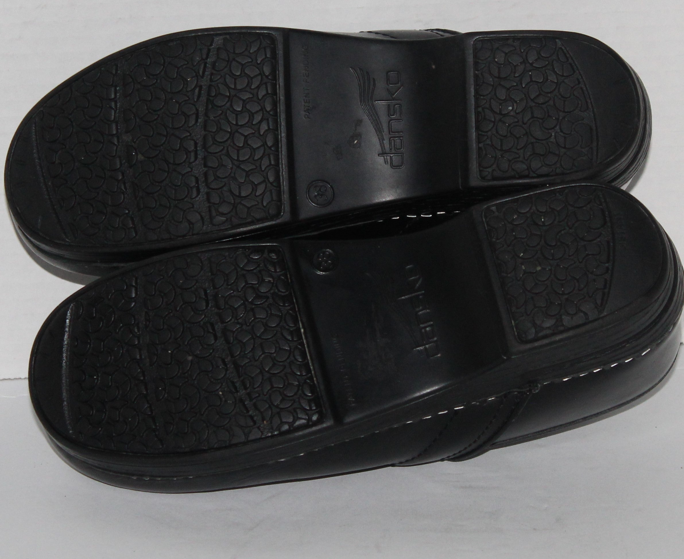 Women Shoes "DANSKO"Leather Clogs Size US 7.5 EU 38 Black