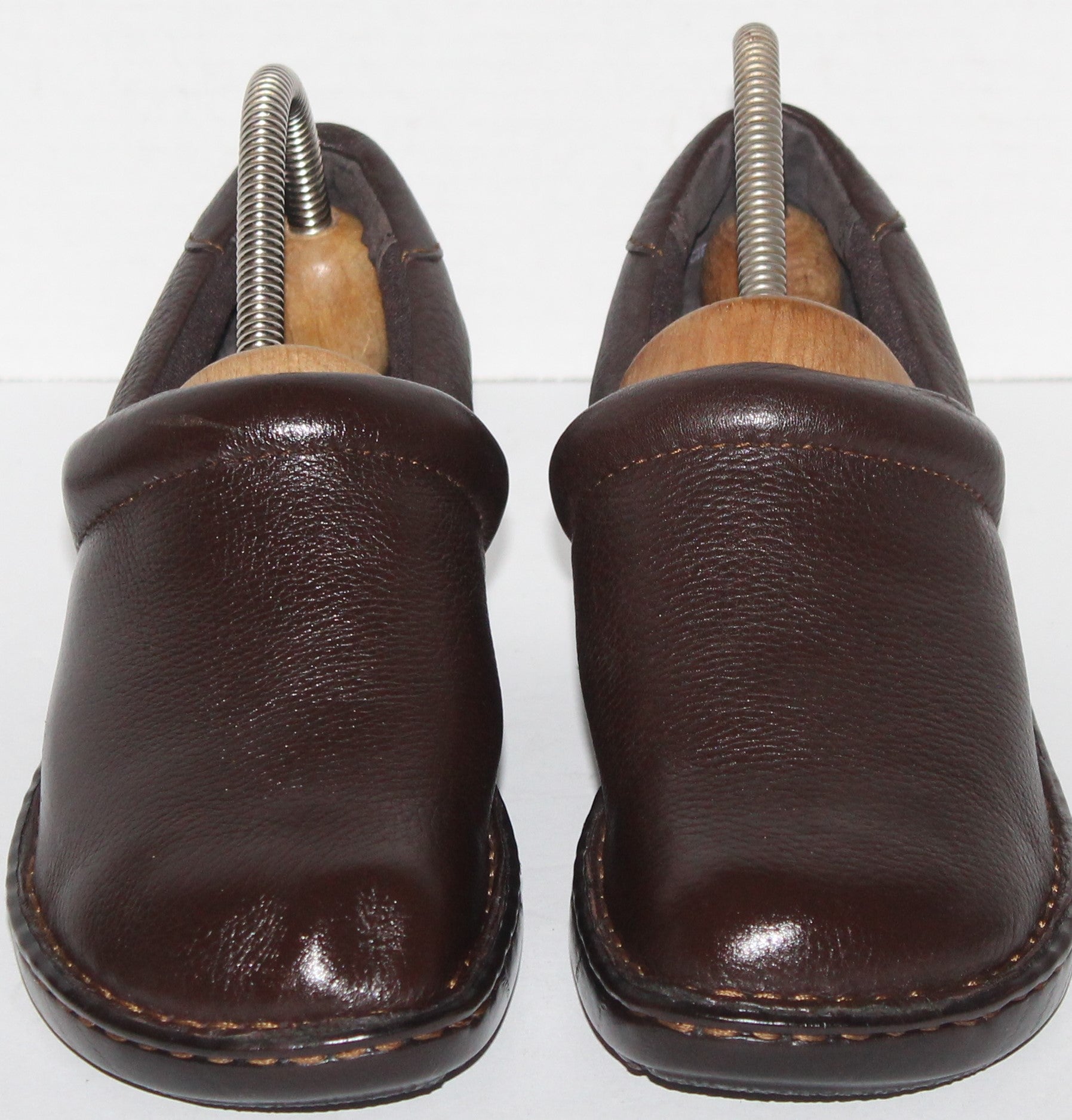 Women Leather Loafers "B.O.C" Size 8M Brown NEW