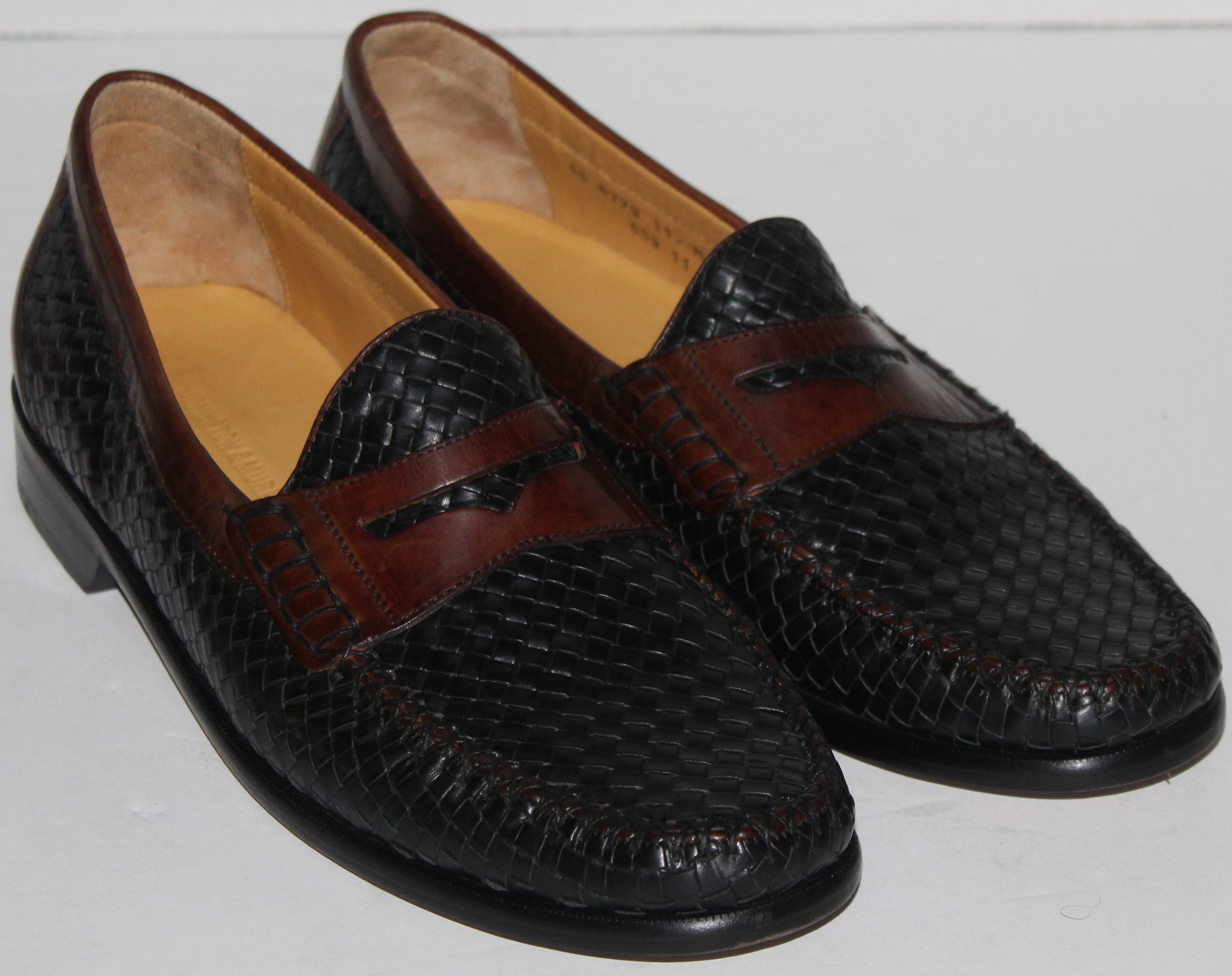 Men Leather  Loafers "JOHNSTON&MURPHY Size 11M Black/Brown