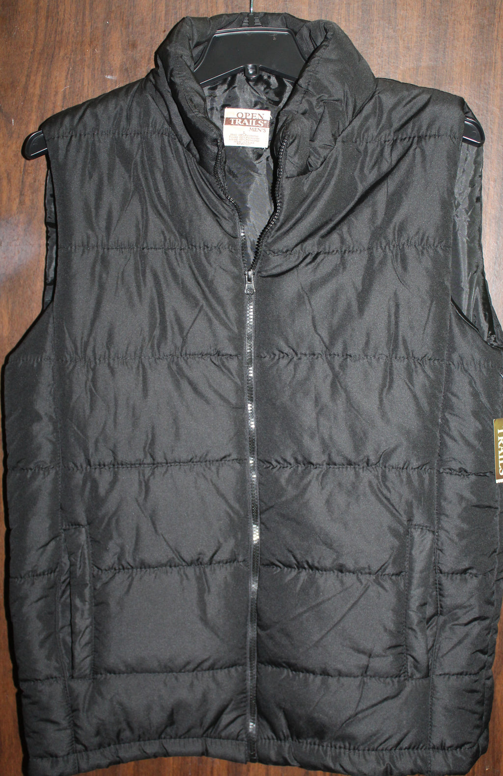 Men Vest "OPEN TRAILS" Size LARGE Black NWT